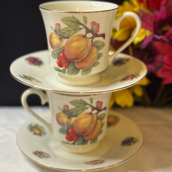 Set Of 2 Vintage Formalities By Baum Brothers Fruit Footed Cups & Saucer Set EVC - Picture 13 of 13